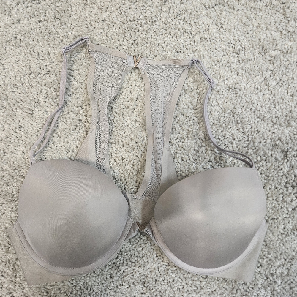 Victoria's Secret Cream Bra